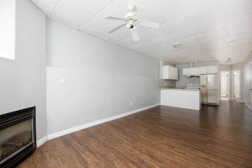 129 Lightbown Way, Fort Mcmurray, AB - Indoor With Fireplace