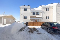 63-711 Beacon Hill Drive  Fort Mcmurray, AB T9H 3R5