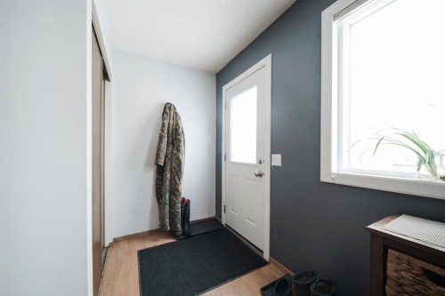 181 Windsor Drive, Fort Mcmurray, AB - Indoor Photo Showing Other Room