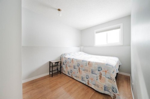 181 Windsor Drive, Fort Mcmurray, AB - Indoor Photo Showing Bedroom
