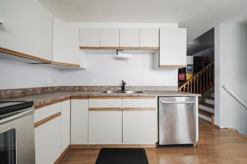 181 Windsor Drive, Fort Mcmurray, AB - Indoor Photo Showing Kitchen With Double Sink