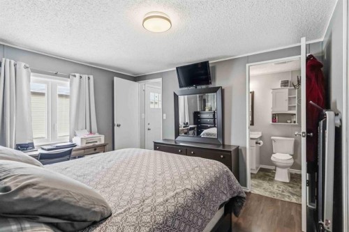 189 Cree Road, Fort Mcmurray, AB - Indoor Photo Showing Bedroom