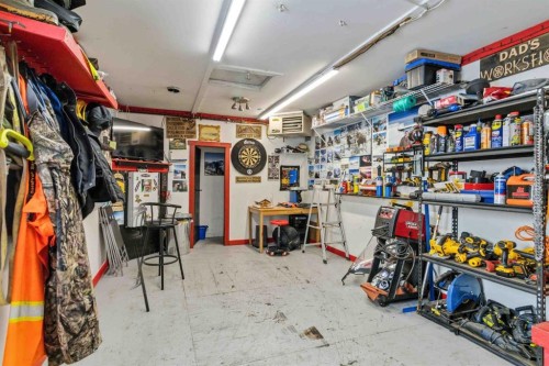189 Cree Road, Fort Mcmurray, AB - Indoor With Storage