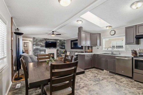 189 Cree Road, Fort Mcmurray, AB - Indoor Photo Showing Other Room