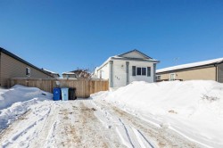 284 Caouette Crescent  Fort Mcmurray, AB T9K 2H9