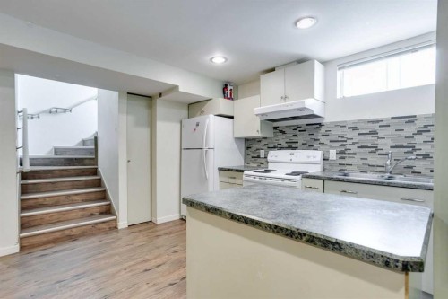 126 Cornwall Drive, Fort Mcmurray, AB - Indoor Photo Showing Kitchen