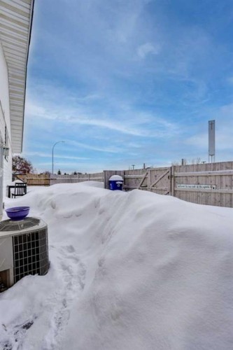 126 Cornwall Drive, Fort Mcmurray, AB - Outdoor