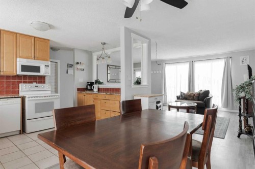 113 Deep Road, Fort Mcmurray, AB - Indoor Photo Showing Other Room