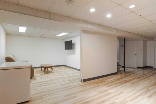 113 Deep Road, Fort Mcmurray, AB - Indoor Photo Showing Other Room