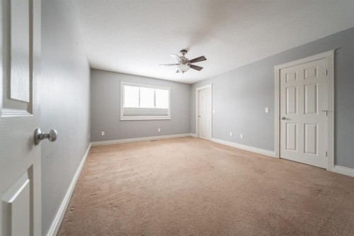 205 Diamondstone Ridge, Fort Mcmurray, AB - Indoor Photo Showing Other Room