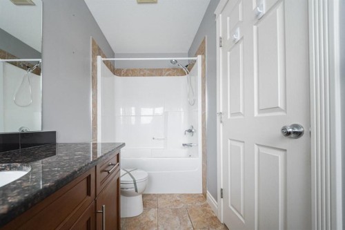 205 Diamondstone Ridge, Fort Mcmurray, AB - Indoor Photo Showing Bathroom