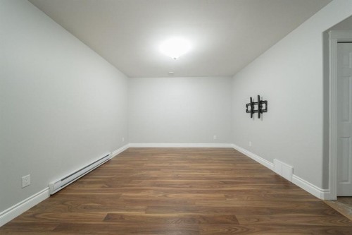 205 Diamondstone Ridge, Fort Mcmurray, AB - Indoor Photo Showing Other Room
