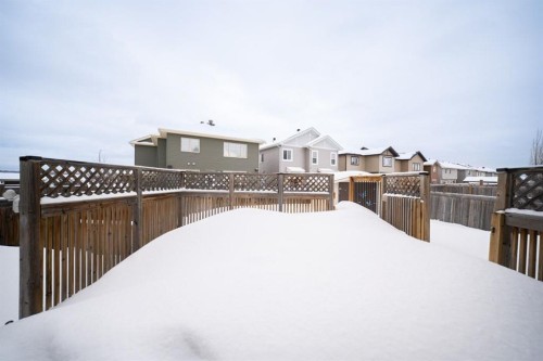 205 Diamondstone Ridge, Fort Mcmurray, AB - Outdoor With Exterior
