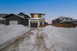 137 Auger Court  Fort Mcmurray, AB T9J 1E5