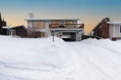 713 Timberline Drive  Fort Mcmurray, AB T9K 1B1