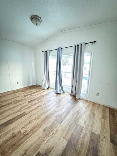 125 Jackpine Way, Fort Mcmurray, AB - Indoor Photo Showing Other Room