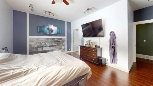 101 68134, Plamondon, AB - Indoor Photo Showing Bedroom