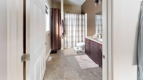 101 68134, Plamondon, AB - Indoor Photo Showing Bathroom