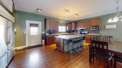 101 68134, Plamondon, AB - Indoor