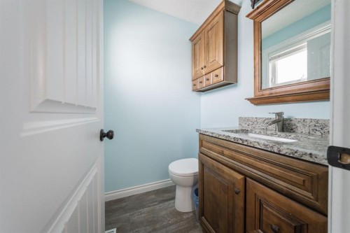 106 Becker Crescent, Fort Mcmurray, AB - Indoor Photo Showing Bathroom