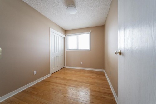 106 Becker Crescent, Fort Mcmurray, AB - Indoor Photo Showing Other Room