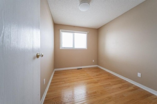 106 Becker Crescent, Fort Mcmurray, AB - Indoor Photo Showing Other Room