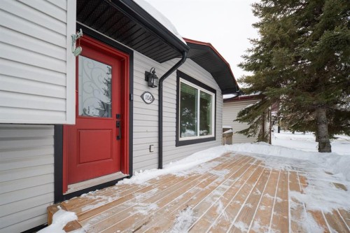 106 Becker Crescent, Fort Mcmurray, AB - Outdoor With Exterior