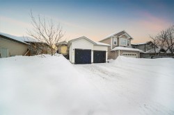241 Crown Creek Lane Fort Mcmurray, AB T9K 2T9