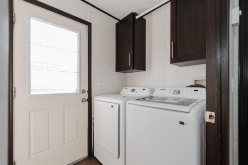 248 Caouette Crescent, Fort Mcmurray, AB - Indoor Photo Showing Laundry Room