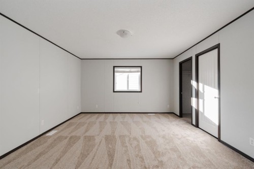 248 Caouette Crescent, Fort Mcmurray, AB - Indoor Photo Showing Other Room