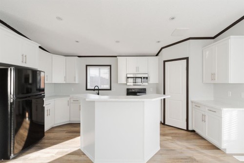 248 Caouette Crescent, Fort Mcmurray, AB - Indoor Photo Showing Kitchen