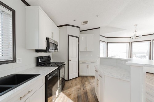 248 Caouette Crescent, Fort Mcmurray, AB - Indoor Photo Showing Kitchen