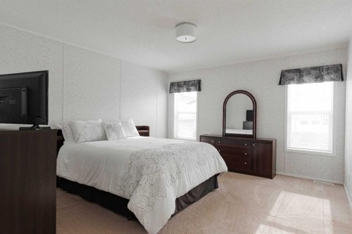 157 Ash Way, Fort Mcmurray, AB - Indoor Photo Showing Bedroom