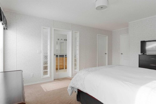 157 Ash Way, Fort Mcmurray, AB - Indoor Photo Showing Bedroom