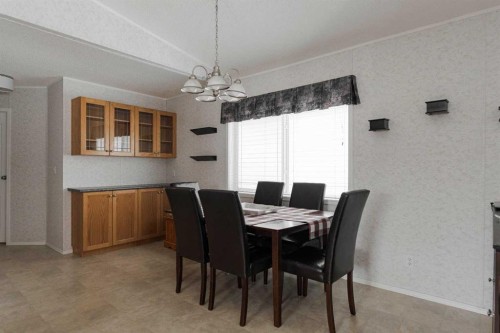 157 Ash Way, Fort Mcmurray, AB - Indoor Photo Showing Dining Room