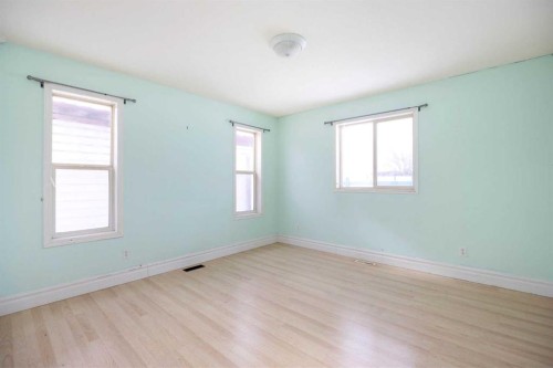 101 Black Bear Crescent, Fort Mcmurray, AB - Indoor Photo Showing Other Room