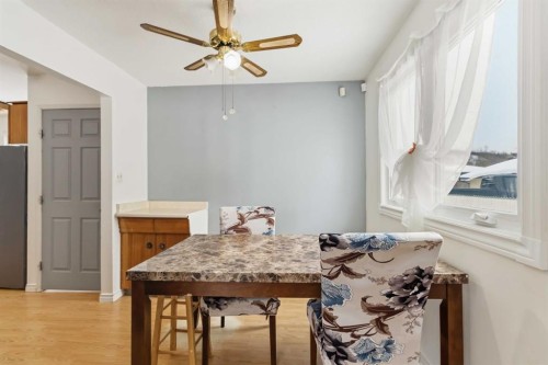 66 Centennial Drive, Fort Mcmurray, AB - Indoor Photo Showing Dining Room