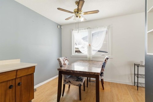 66 Centennial Drive, Fort Mcmurray, AB - Indoor Photo Showing Dining Room