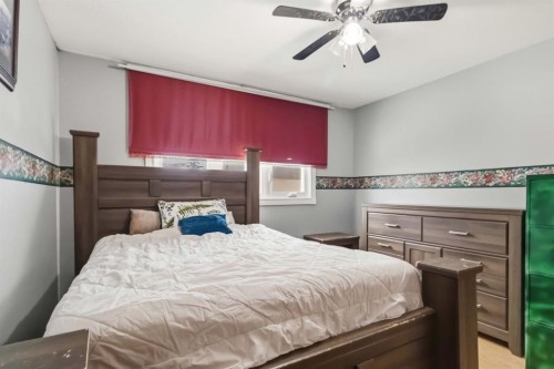 66 Centennial Drive, Fort Mcmurray, AB - Indoor Photo Showing Bedroom