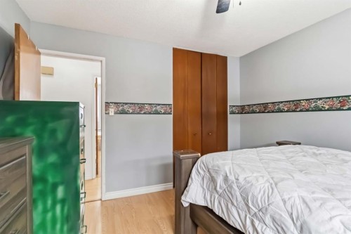 66 Centennial Drive, Fort Mcmurray, AB - Indoor Photo Showing Bedroom