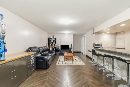 66 Centennial Drive, Fort Mcmurray, AB - Indoor Photo Showing Living Room