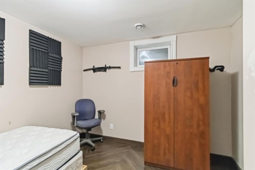 66 Centennial Drive, Fort Mcmurray, AB - Indoor Photo Showing Bedroom