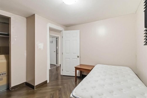 66 Centennial Drive, Fort Mcmurray, AB - Indoor Photo Showing Bedroom