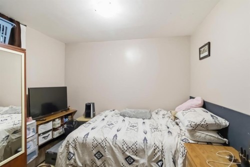 66 Centennial Drive, Fort Mcmurray, AB - Indoor Photo Showing Bedroom