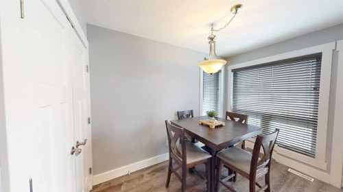101 Ryan Lane, Fort Mcmurray, AB - Indoor Photo Showing Dining Room