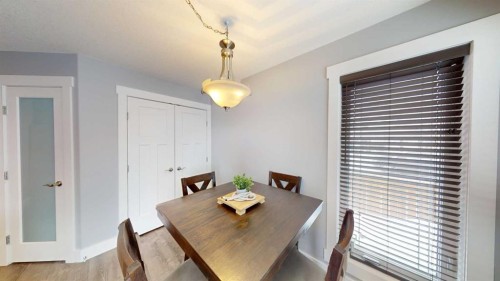 101 Ryan Lane, Fort Mcmurray, AB - Indoor Photo Showing Dining Room