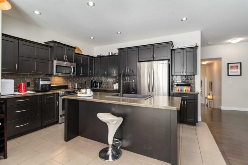 495 Killdeer Way, Fort Mcmurray, AB - Indoor Photo Showing Kitchen With Stainless Steel Kitchen With Upgraded Kitchen