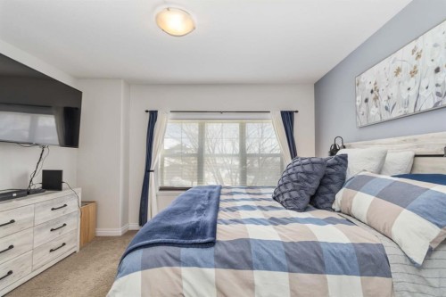 495 Killdeer Way, Fort Mcmurray, AB - Indoor Photo Showing Bedroom