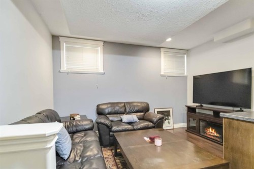 495 Killdeer Way, Fort Mcmurray, AB - Indoor