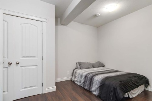 495 Killdeer Way, Fort Mcmurray, AB - Indoor Photo Showing Bedroom